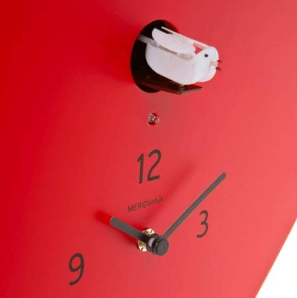 Petit coucou d'une horloge à coucou design rouge et originale